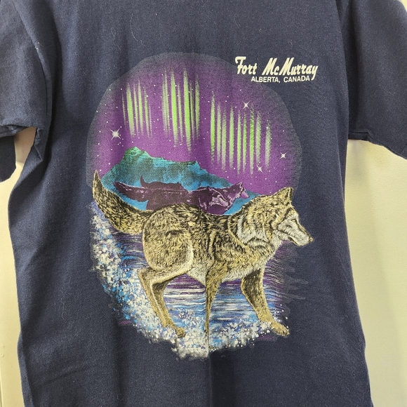 Vintage Howling Wolf Fort McMurray Canada Short Sleeve Graphic T-Shirt Medium - Picture 3 of 12